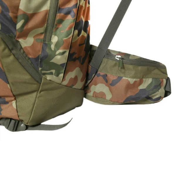 55 L, Camouflage design, spacious back pack with extra pockets.