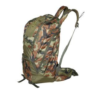 55 L, Camouflage design, spacious back pack with extra pockets.
